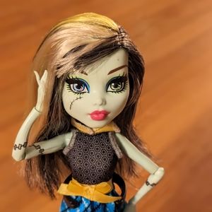 Monster High Picnic Casket Frankie Stein Doll